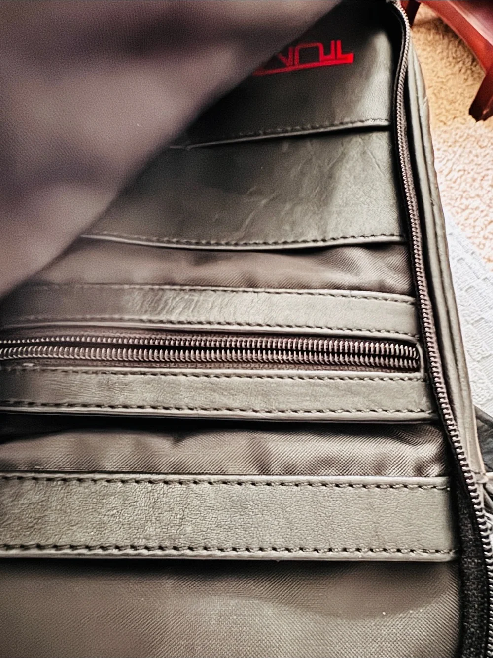 Tumi Leather Crossbody Organizer Bag for Men - Black new